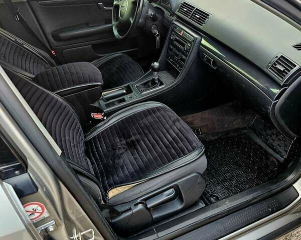 Серый Ауди А4, объемом двигателя 1.6 л и пробегом 286 тыс. км за 4300 $, фото 5 на Automoto.ua