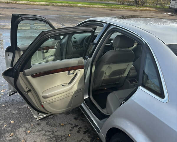 Серый Ауди А4, объемом двигателя 2.98 л и пробегом 211 тыс. км за 5200 $, фото 17 на Automoto.ua