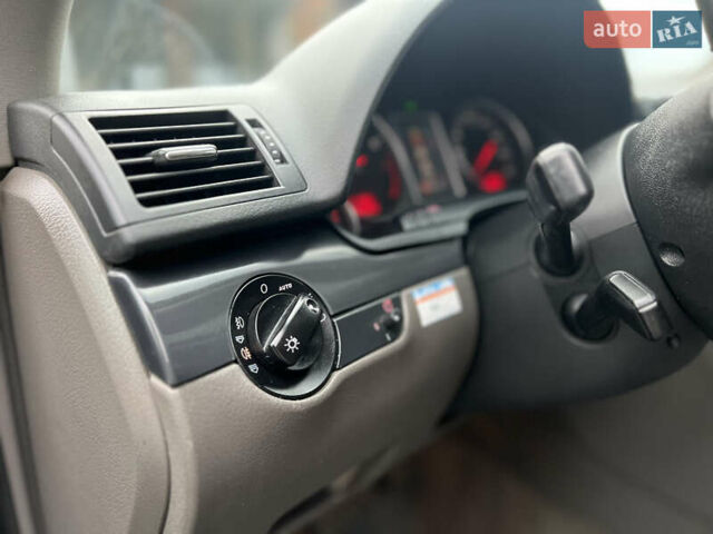 Серый Ауди А4, объемом двигателя 1.98 л и пробегом 280 тыс. км за 4350 $, фото 31 на Automoto.ua