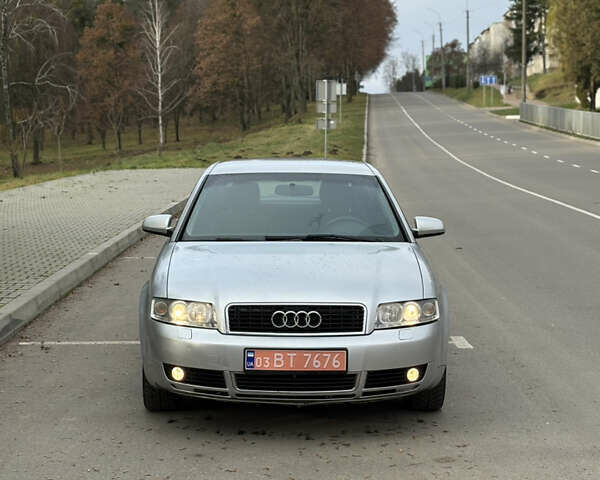 Сірий Ауді А4, об'ємом двигуна 1.6 л та пробігом 237 тис. км за 3600 $, фото 1 на Automoto.ua