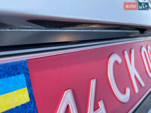 Сірий Ауді А4, об'ємом двигуна 1.6 л та пробігом 207 тис. км за 5999 $, фото 131 на Automoto.ua