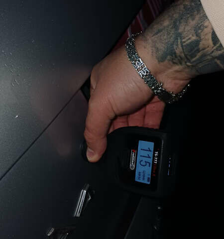 Серый Ауди А4, объемом двигателя 1.6 л и пробегом 207 тыс. км за 5999 $, фото 5 на Automoto.ua