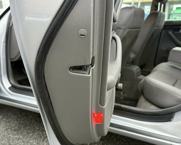 Серый Ауди А4, объемом двигателя 1.6 л и пробегом 207 тыс. км за 5999 $, фото 44 на Automoto.ua