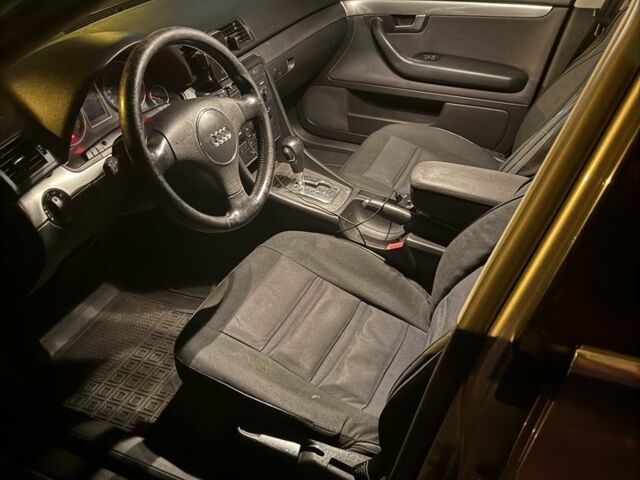 Сірий Ауді А4, об'ємом двигуна 1.8 л та пробігом 380 тис. км за 5700 $, фото 5 на Automoto.ua