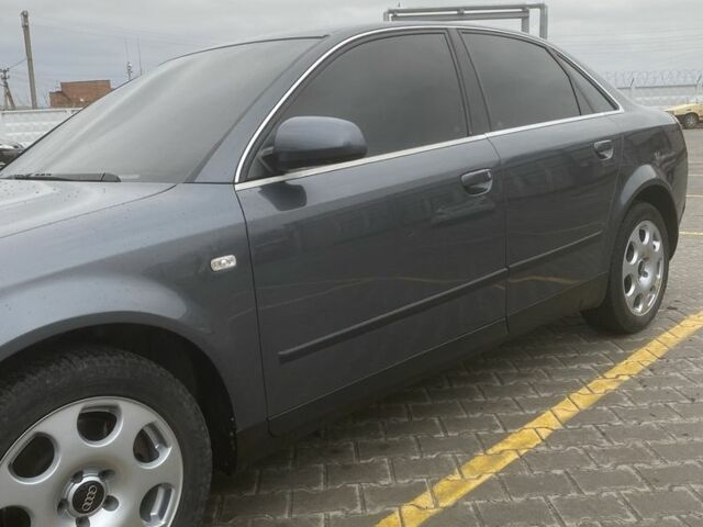 Серый Ауди А4, объемом двигателя 1.8 л и пробегом 298 тыс. км за 4200 $, фото 1 на Automoto.ua