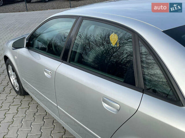 Сірий Ауді А4, об'ємом двигуна 1.6 л та пробігом 207 тис. км за 5999 $, фото 78 на Automoto.ua