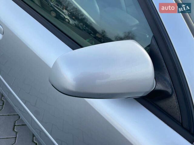 Серый Ауди А4, объемом двигателя 1.6 л и пробегом 207 тыс. км за 5899 $, фото 96 на Automoto.ua