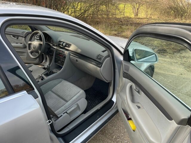 Серый Ауди А4, объемом двигателя 2 л и пробегом 232 тыс. км за 1350 $, фото 1 на Automoto.ua