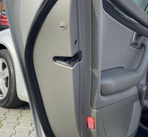 Серый Ауди А4, объемом двигателя 1.6 л и пробегом 207 тыс. км за 5899 $, фото 82 на Automoto.ua