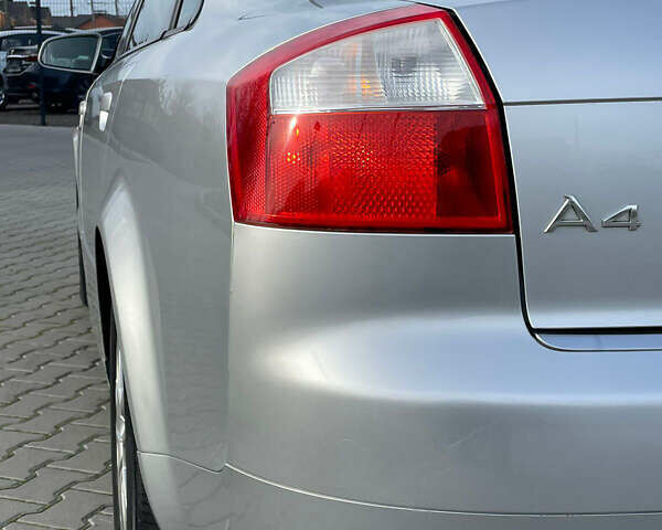 Сірий Ауді А4, об'ємом двигуна 1.6 л та пробігом 207 тис. км за 5999 $, фото 64 на Automoto.ua