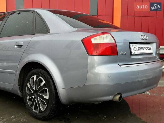 Серый Ауди А4, объемом двигателя 2 л и пробегом 240 тыс. км за 5690 $, фото 5 на Automoto.ua