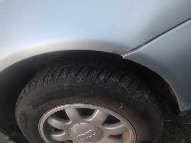 Ауді А4 2003 у Любешів на Automoto.ua Сірий Ауді А4, об'ємом двигуна 2.5 л та пробігом 350 тис. км за 1073 $, фото 10 на Automoto.ua