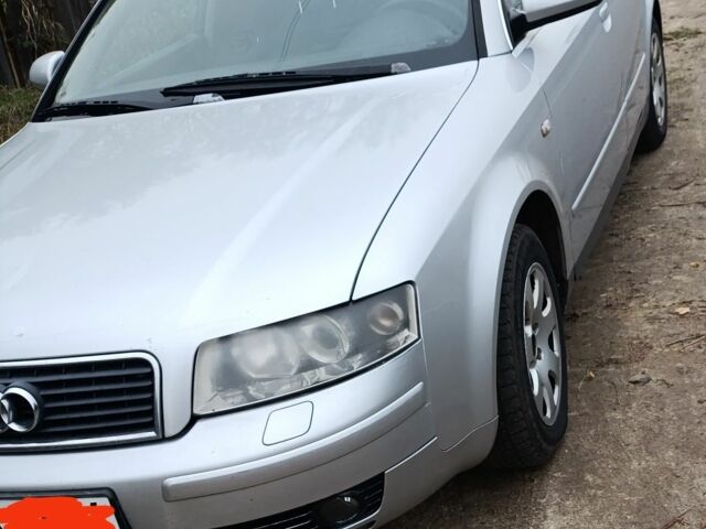 Сірий Ауді А4, об'ємом двигуна 2 л та пробігом 406 тис. км за 3400 $, фото 5 на Automoto.ua