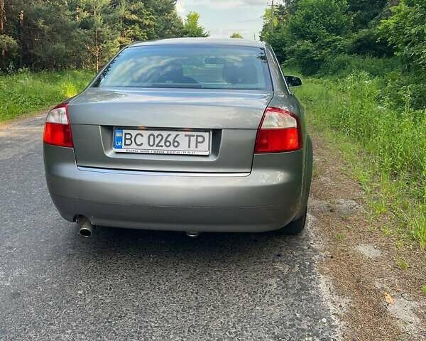 Серый Ауди А4, объемом двигателя 1.6 л и пробегом 228 тыс. км за 5000 $, фото 5 на Automoto.ua
