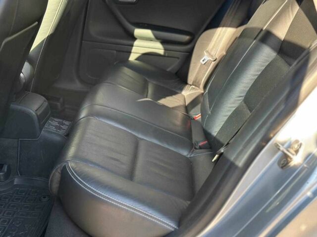 Сірий Ауді А4, об'ємом двигуна 1.8 л та пробігом 198 тис. км за 6940 $, фото 11 на Automoto.ua