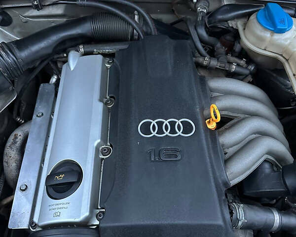 Серый Ауди А4, объемом двигателя 1.6 л и пробегом 280 тыс. км за 4950 $, фото 11 на Automoto.ua