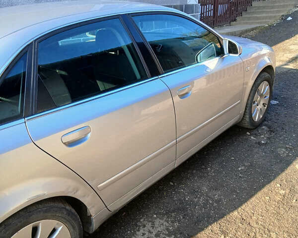 Серый Ауди А4, объемом двигателя 1.6 л и пробегом 216 тыс. км за 3700 $, фото 3 на Automoto.ua