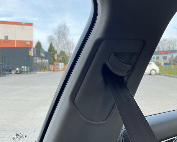 Серый Ауди А4, объемом двигателя 1.6 л и пробегом 207 тыс. км за 5999 $, фото 100 на Automoto.ua