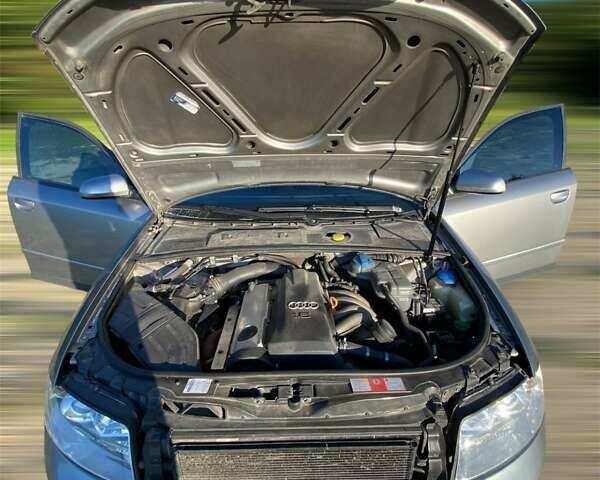 Сірий Ауді А4, об'ємом двигуна 1.6 л та пробігом 282 тис. км за 5200 $, фото 15 на Automoto.ua