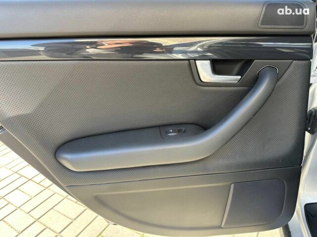 Сірий Ауді А4, об'ємом двигуна 1.8 л та пробігом 198 тис. км за 6790 $, фото 12 на Automoto.ua