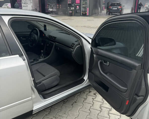 Серый Ауди А4, объемом двигателя 1.6 л и пробегом 350 тыс. км за 4750 $, фото 17 на Automoto.ua