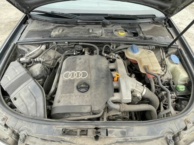 Серый Ауди А4, объемом двигателя 1.8 л и пробегом 230 тыс. км за 4200 $, фото 12 на Automoto.ua