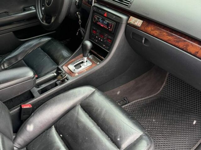 Сірий Ауді А4, об'ємом двигуна 2 л та пробігом 3 тис. км за 5273 $, фото 6 на Automoto.ua