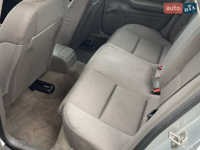 Серый Ауди А4, объемом двигателя 1.6 л и пробегом 190 тыс. км за 5499 $, фото 34 на Automoto.ua