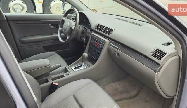 Сірий Ауді А4, об'ємом двигуна 1.98 л та пробігом 221 тис. км за 5999 $, фото 11 на Automoto.ua