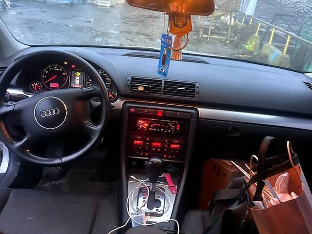 Сірий Ауді А4, об'ємом двигуна 1.8 л та пробігом 220 тис. км за 3900 $, фото 6 на Automoto.ua