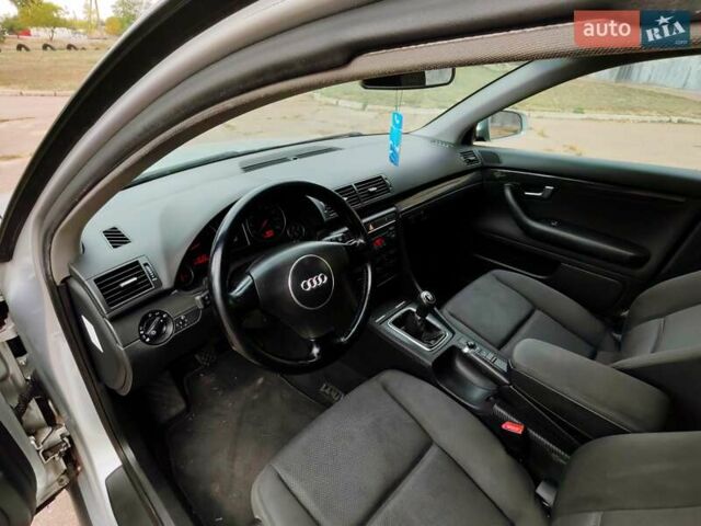 Сірий Ауді А4, об'ємом двигуна 1.6 л та пробігом 210 тис. км за 6000 $, фото 19 на Automoto.ua
