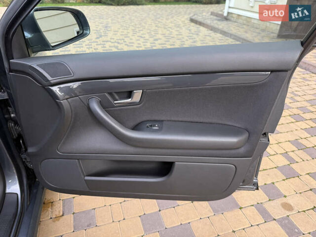 Серый Ауди А4, объемом двигателя 2 л и пробегом 220 тыс. км за 5750 $, фото 12 на Automoto.ua