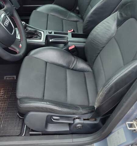 Серый Ауди А4, объемом двигателя 2 л и пробегом 250 тыс. км за 7400 $, фото 14 на Automoto.ua