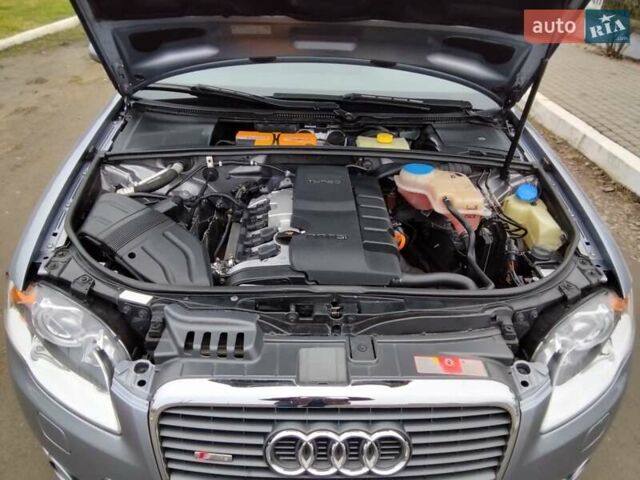 Серый Ауди А4, объемом двигателя 2 л и пробегом 250 тыс. км за 7400 $, фото 12 на Automoto.ua