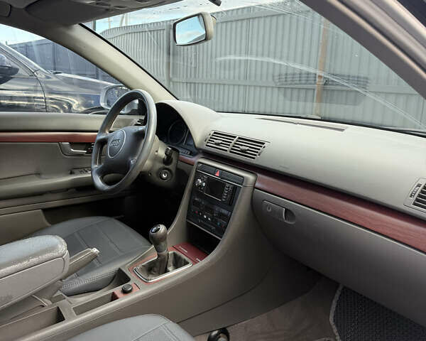 Серый Ауди А4, объемом двигателя 1.78 л и пробегом 250 тыс. км за 5000 $, фото 7 на Automoto.ua