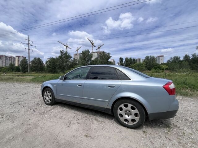 Серый Ауди А4, объемом двигателя 1.8 л и пробегом 250 тыс. км за 3800 $, фото 4 на Automoto.ua