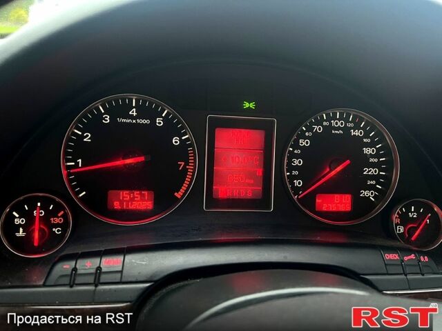 Сірий Ауді А4, об'ємом двигуна 2 л та пробігом 275 тис. км за 5800 $, фото 7 на Automoto.ua