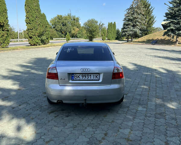 Серый Ауди А4, объемом двигателя 1.6 л и пробегом 235 тыс. км за 5500 $, фото 4 на Automoto.ua