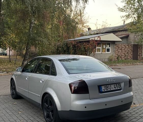 Серый Ауди А4, объемом двигателя 2.5 л и пробегом 300 тыс. км за 2800 $, фото 6 на Automoto.ua