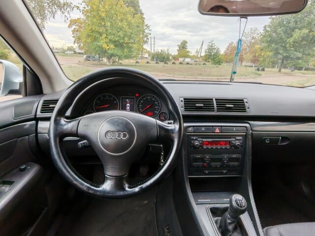 Сірий Ауді А4, об'ємом двигуна 1.6 л та пробігом 210 тис. км за 6000 $, фото 14 на Automoto.ua