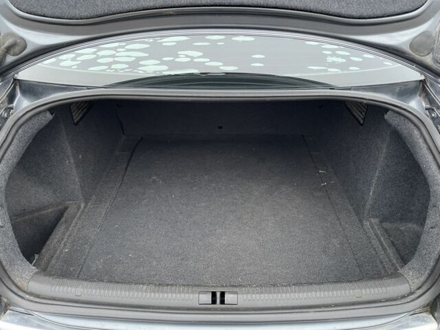 Серый Ауди А4, объемом двигателя 1.8 л и пробегом 230 тыс. км за 4200 $, фото 13 на Automoto.ua