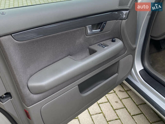 Серый Ауди А4, объемом двигателя 1.6 л и пробегом 190 тыс. км за 5499 $, фото 33 на Automoto.ua