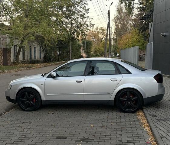 Серый Ауди А4, объемом двигателя 2.5 л и пробегом 300 тыс. км за 2800 $, фото 7 на Automoto.ua