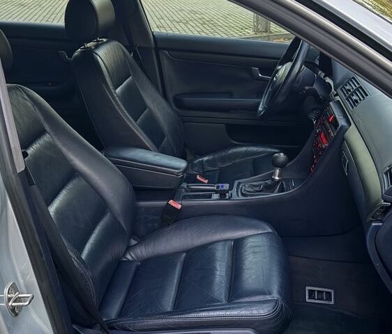 Серый Ауди А4, объемом двигателя 2.5 л и пробегом 300 тыс. км за 2800 $, фото 15 на Automoto.ua