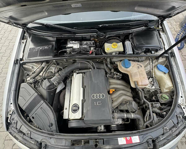 Серый Ауди А4, объемом двигателя 1.6 л и пробегом 350 тыс. км за 4750 $, фото 12 на Automoto.ua