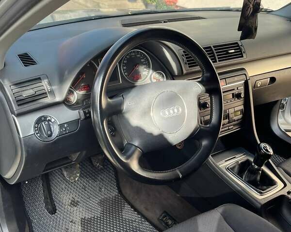 Ауді А4 2004 у Івано-Франківську на Automoto.ua Сірий Ауді А4, об'ємом двигуна 1.9 л та пробігом 284 тис. км за 5550 $, фото 12 на Automoto.ua