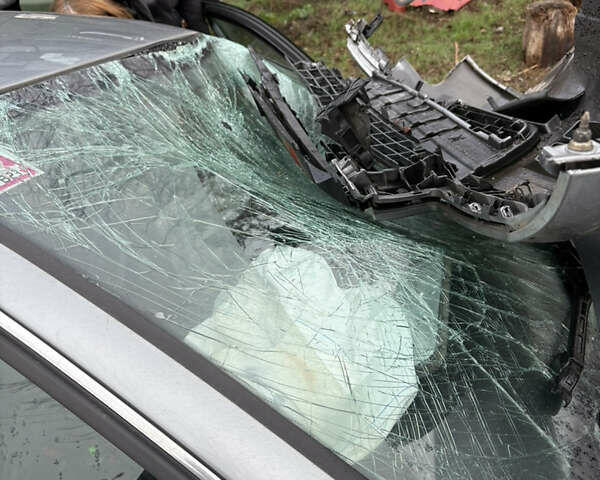 Серый Ауди А4, объемом двигателя 1.8 л и пробегом 245 тыс. км за 1200 $, фото 1 на Automoto.ua