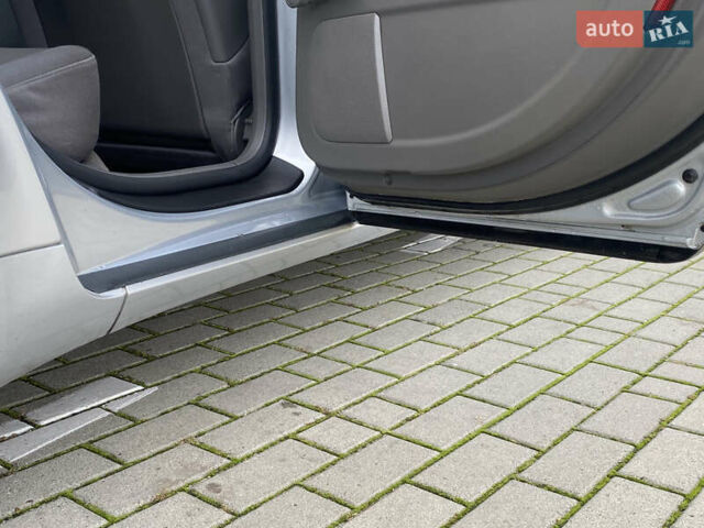 Серый Ауди А4, объемом двигателя 1.6 л и пробегом 190 тыс. км за 5499 $, фото 43 на Automoto.ua