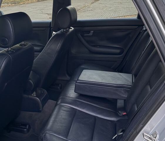 Серый Ауди А4, объемом двигателя 2.5 л и пробегом 300 тыс. км за 2800 $, фото 17 на Automoto.ua