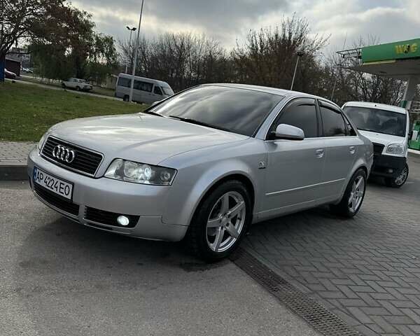 Серый Ауди А4, объемом двигателя 2 л и пробегом 261 тыс. км за 6500 $, фото 1 на Automoto.ua